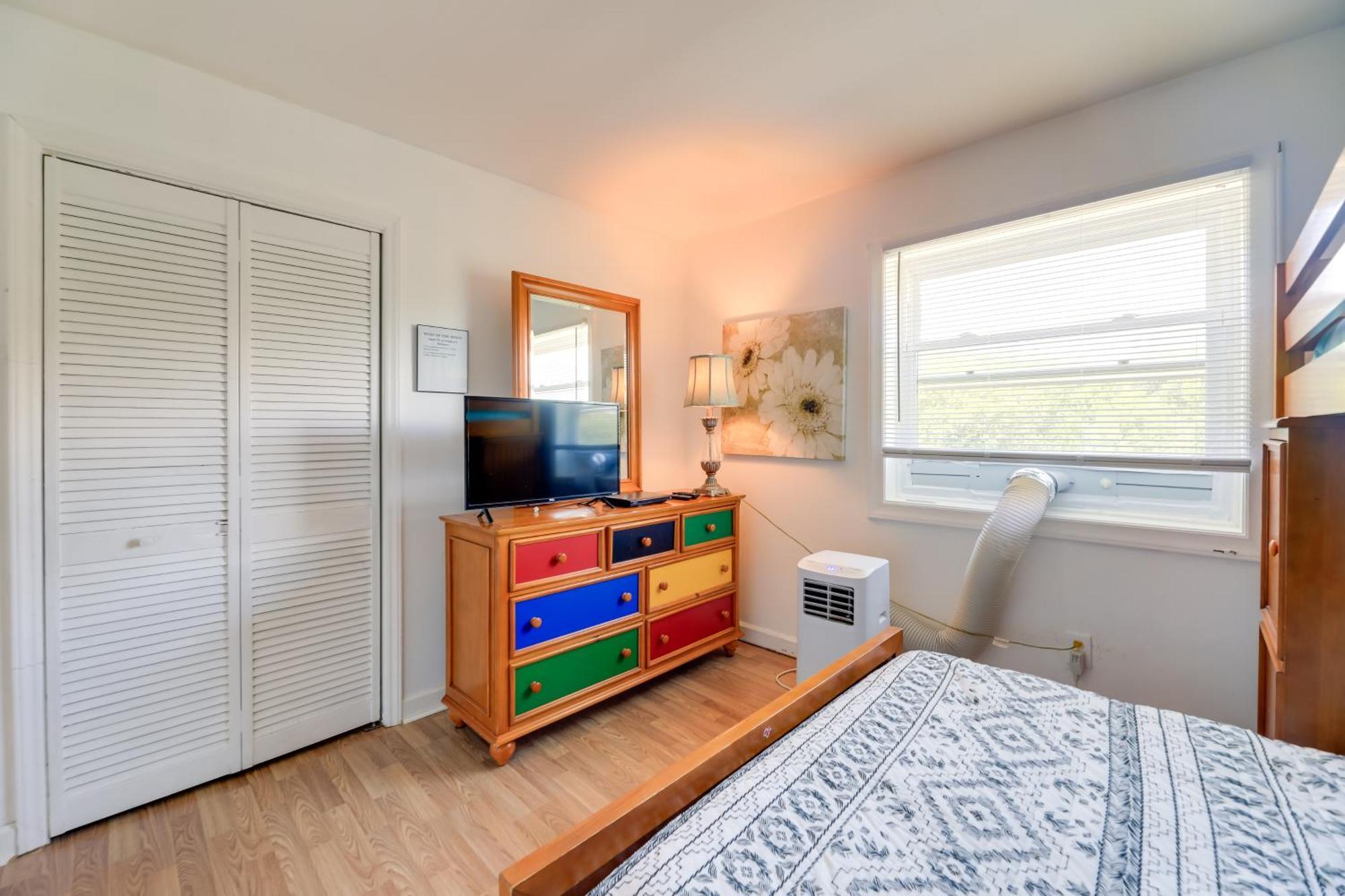 West Of The Moon Ocean Apt With Beach Access! Emerald Isle Exterior photo